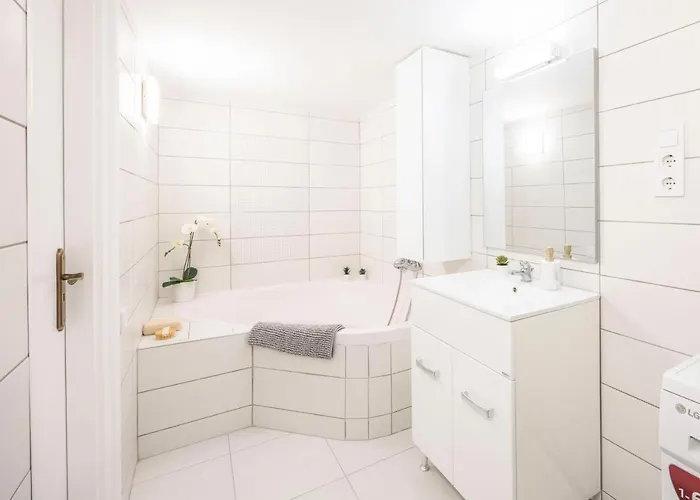 Deluxe & Cozy Dream In The Heart Of