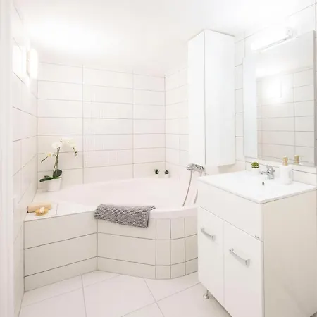 Deluxe & Cozy Dream In The Heart Of